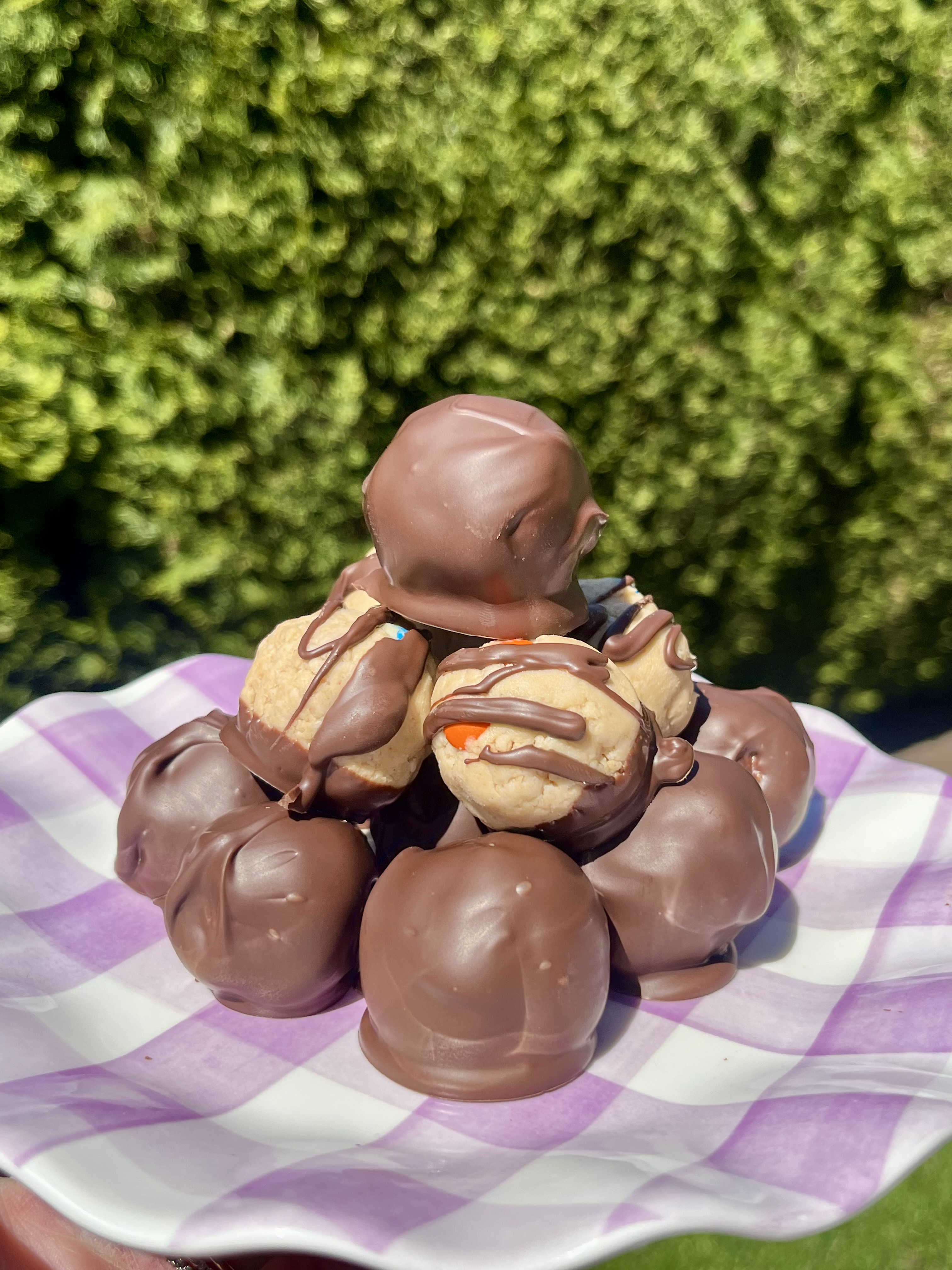 No Bake Chocolate Peanut Butter Balls
