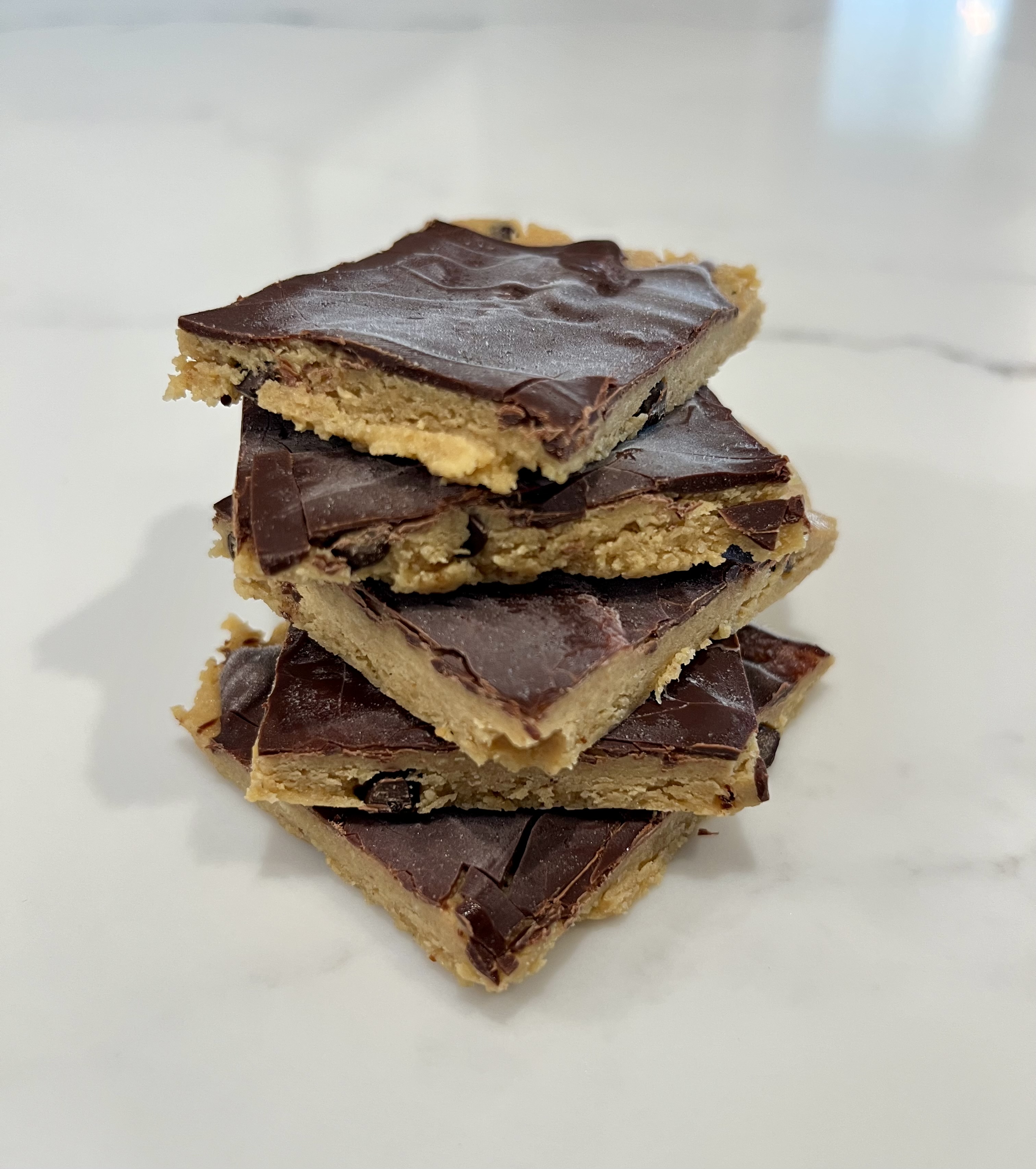 Peanut Butter Chocolate Chip Protein Bark